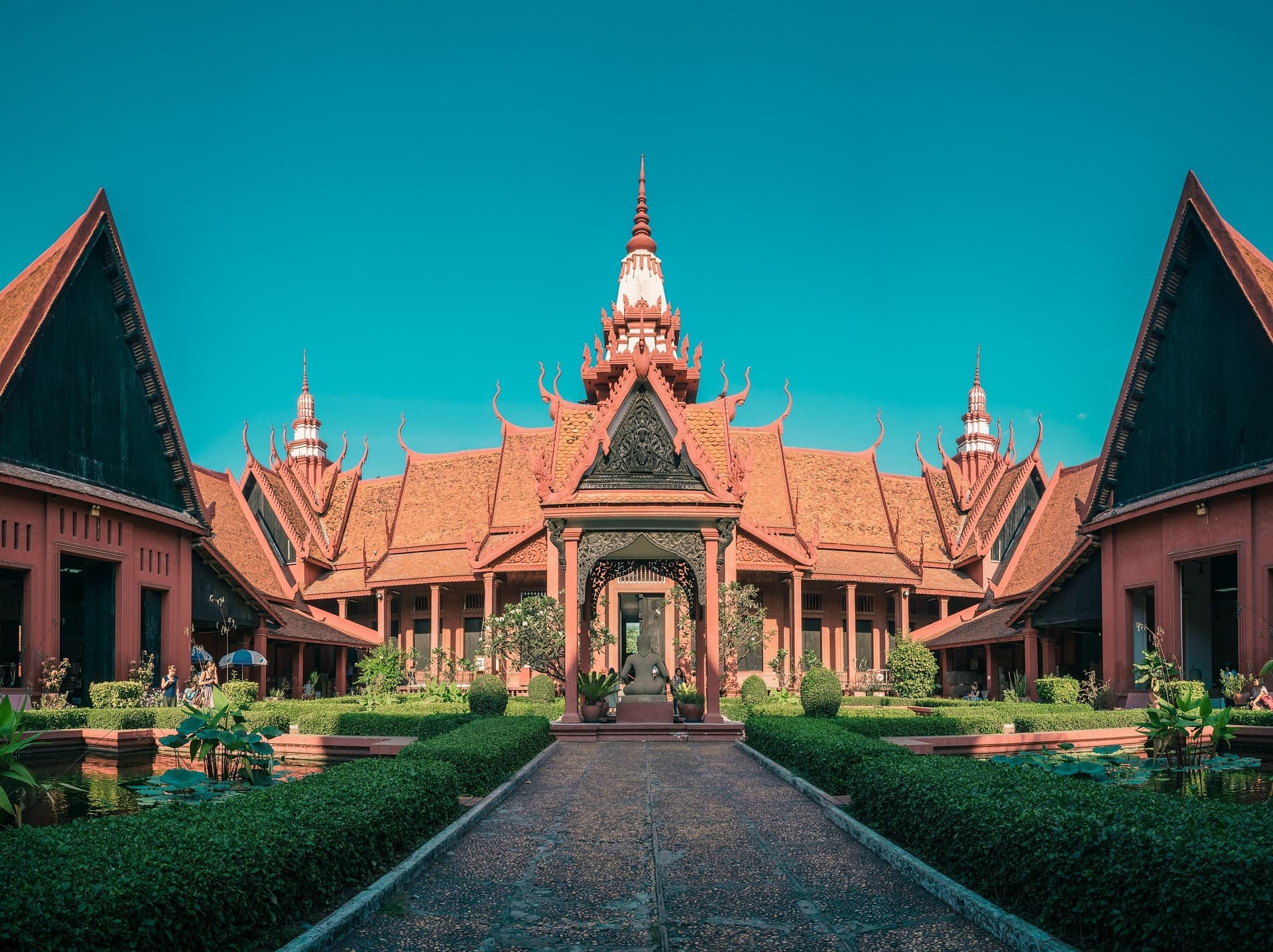 Discover Phnom Penh: A Captivating Jewel of Cambodia